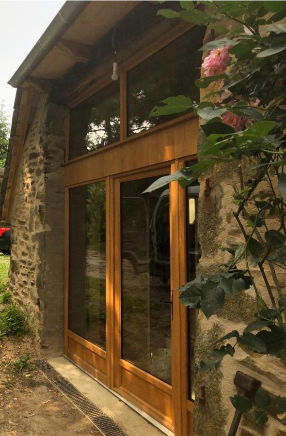 Gite Le Couderc De Coubisou, Grange Renovee Extérieur photo
