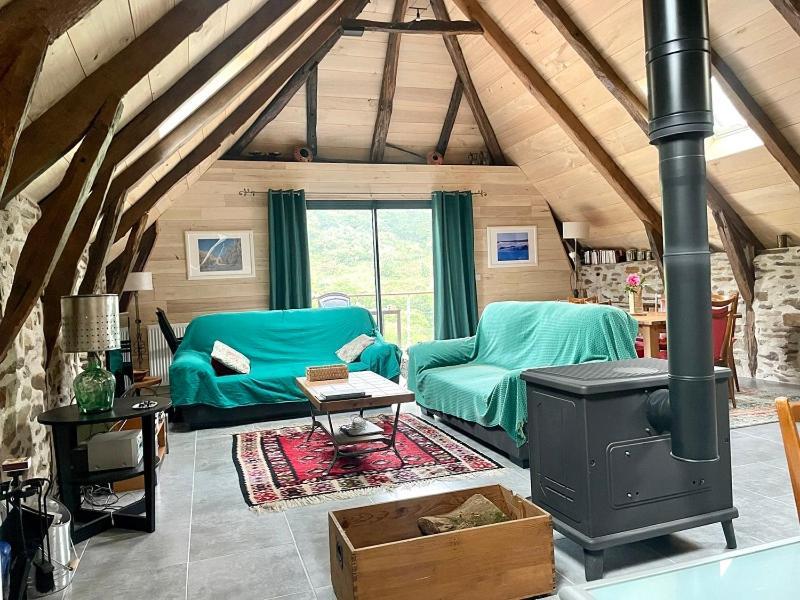 Gite Le Couderc De Coubisou, Grange Renovee Extérieur photo